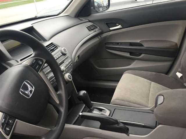 2009 Honda Accord LX-P 4dr Sedan 5A